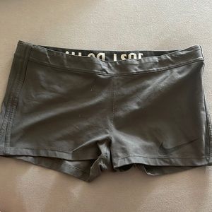 Nike dry fit shorts size large